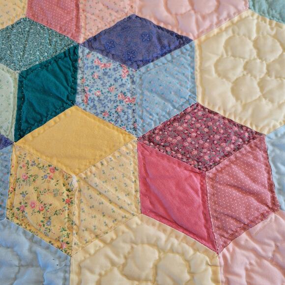 Handmade Hexagon Patchwork Quilt 51x39 Vintage Pastel 1990 Baby Lap Throw - Picture 16 of 16
